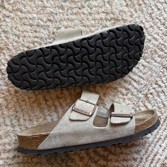 Birkenstock Shoes - BIRKENSTOCK ARIZONA SUEDE SANDALs  EU 38